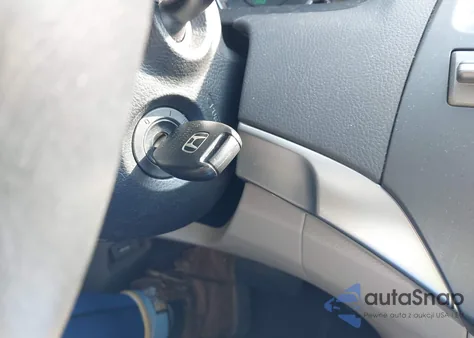 2010 Honda Accord 2.4 Ex-L z USA, uszkodzony, nr VIN 1HGCP2F82AA179205